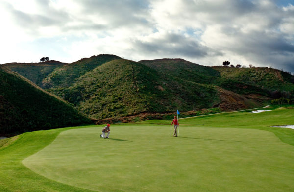 Out-Of-Bounds_Villa-Padierna_golfbana