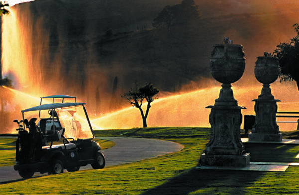 Out-Of-Bounds_Villa-Padierna_golfbana