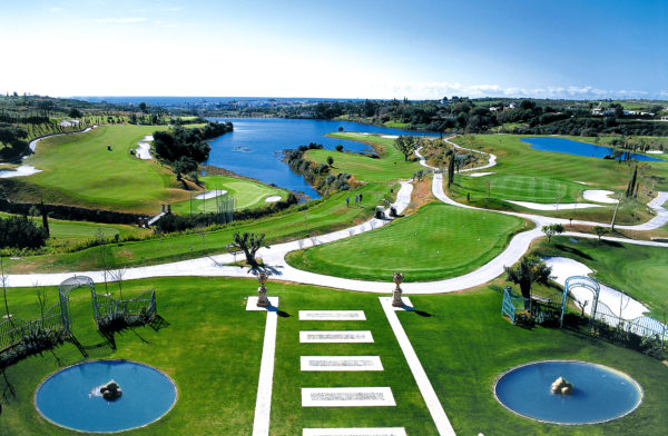 Out-Of-Bounds_Villa-Padierna_golfbana