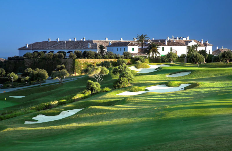 Out-Of-Bounds_FincaCortesin_golfbana
