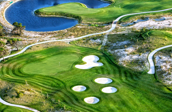 Out-Of-Bounds_Royal-Obidos_golfbana
