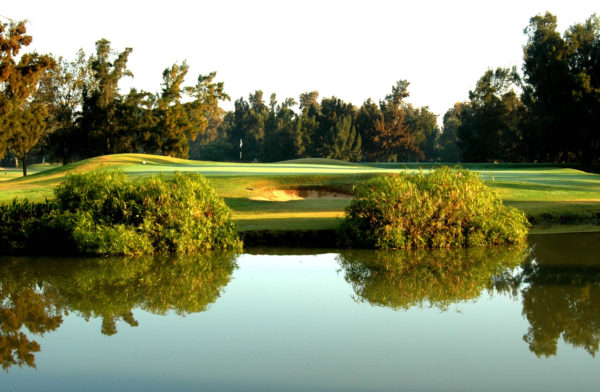 Out-Of-Bounds_Penina-resort_golfbana
