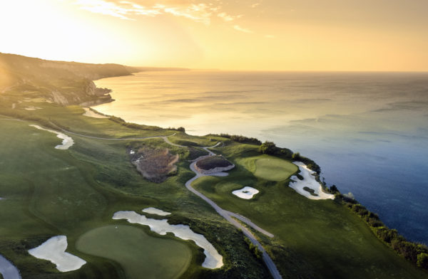 Out-Of-Bounds_Thracian-Cliffs_golfbana