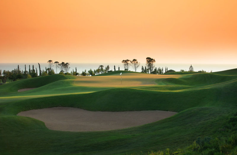 Out-Of-Bounds_Costa-Navarino_golfbana