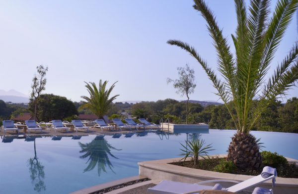 Out-Of-Bounds_Costa-Navarino_hotell