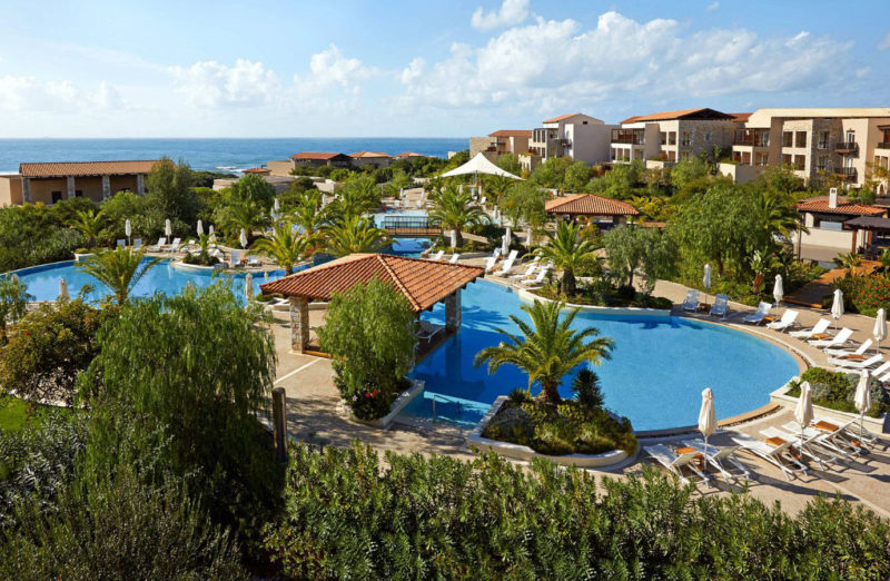 Out-Of-Bounds_Costa-Navarino_hotell