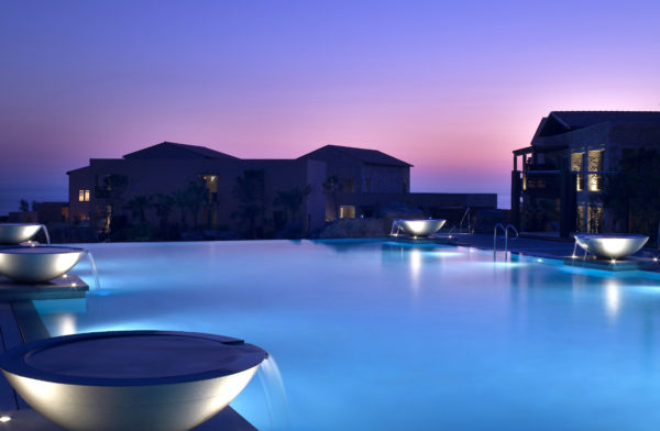 Out-Of-Bounds_Costa-Navarino_hotell