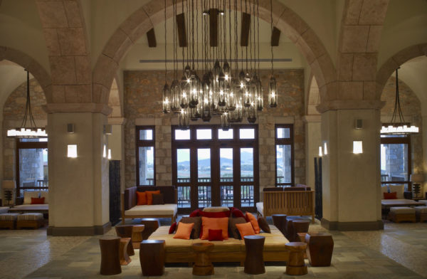 Out-Of-Bounds_Costa-Navarino_hotell