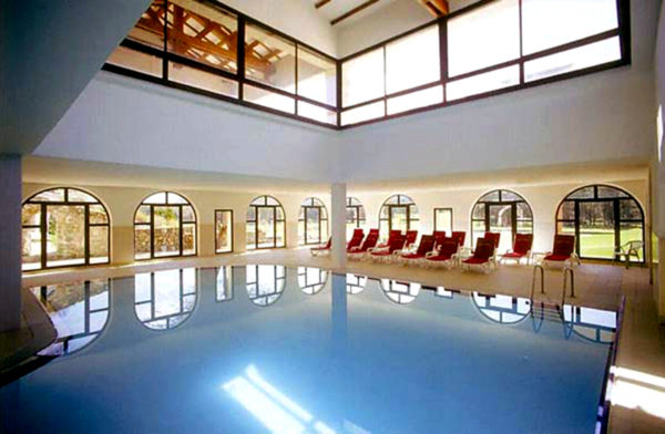 Out-Of-Bounds_Chateau-Taulane_hotell