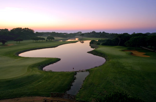 Out-Of-Bounds_QuintaDaMarinha_golfbana