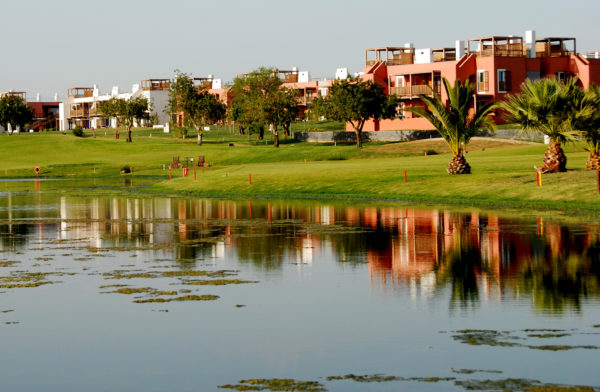Out-Of-Bounds_Quinta-da-Ria_golfbana