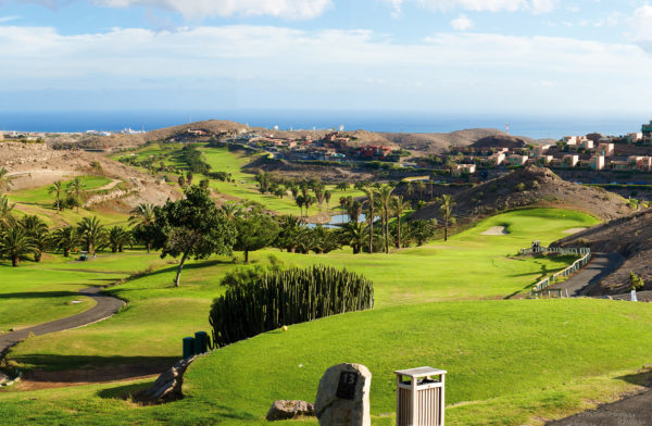 Out-Of-Bounds_Salobre_golfbana