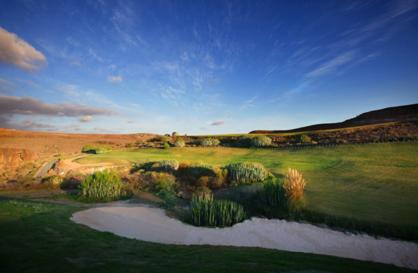 Out-Of-Bounds_Salobre_golfbana