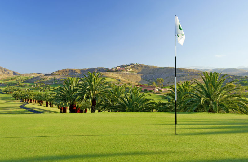 Out-Of-Bounds_Salobre_golfbana
