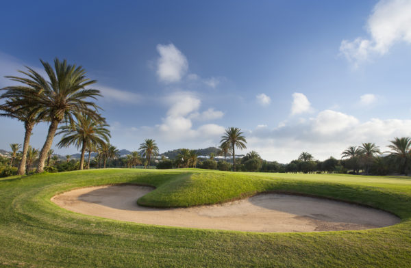 Out-Of-Bounds_LaManga_golfbana