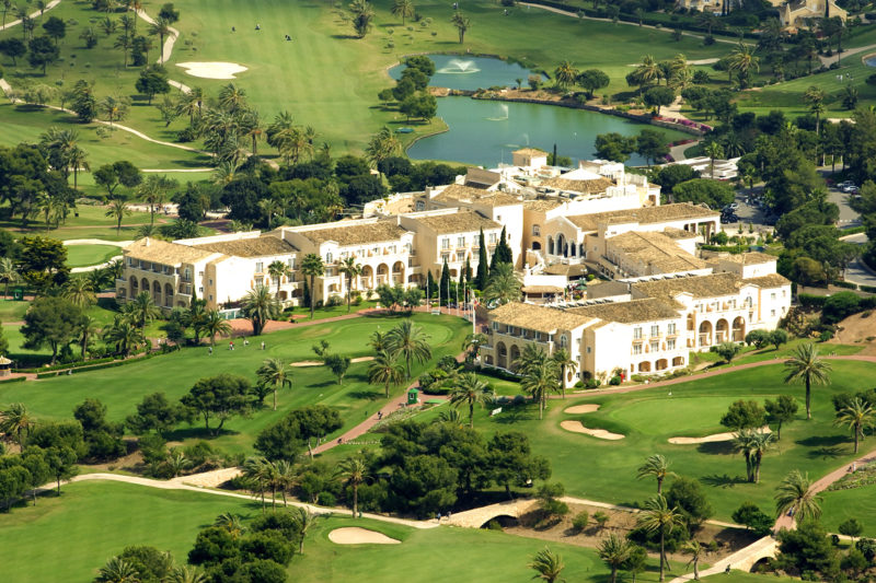 Out-Of-Bounds_LaManga_hotell