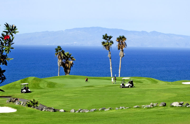 Out-Of-Bounds_LaCaleta_golf