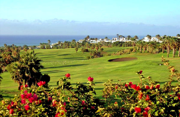 Out-Of-Bounds_LaCaleta_golf