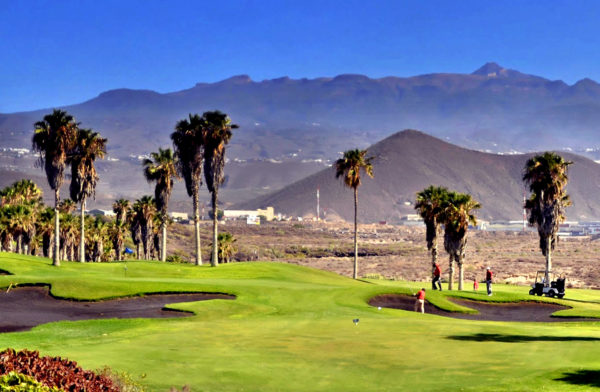 Out-Of-Bounds_LaCaleta_golf