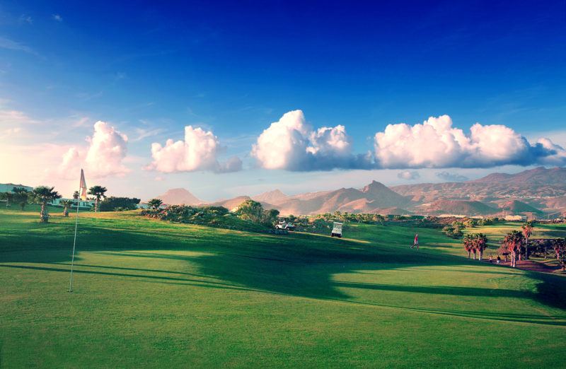Out-Of-Bounds_LaCaleta_golf