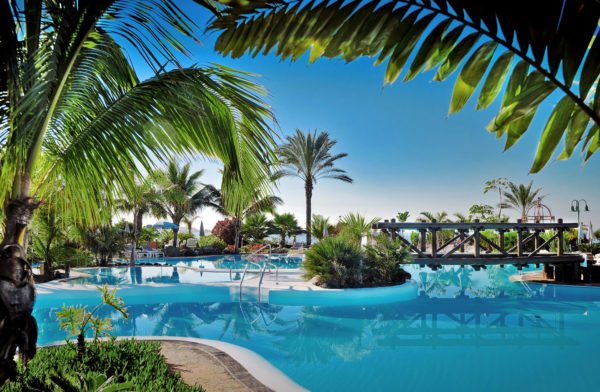 Out-Of-Bounds_LaCaleta_hotell