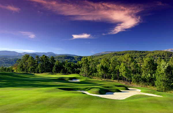 Out-Of-Bounds_Terre-Blanche_golfbana
