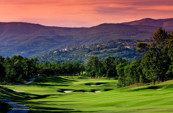 Out-Of-Bounds_Terre-Blanche_golfbana