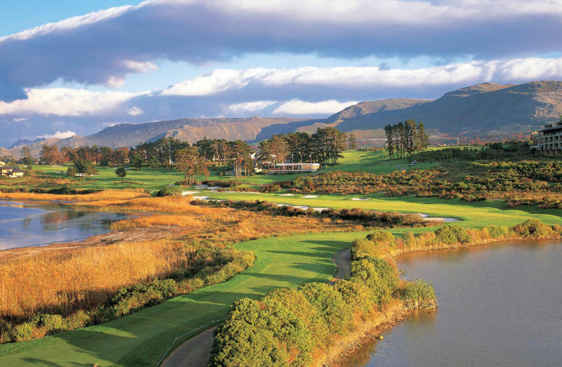 Out-Of-Bounds_Arabella-Golf_golfbana