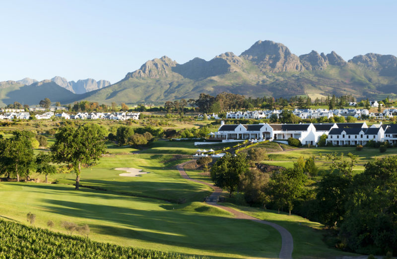 Out-Of-Bounds_De-Zalze-Golf_golfbana