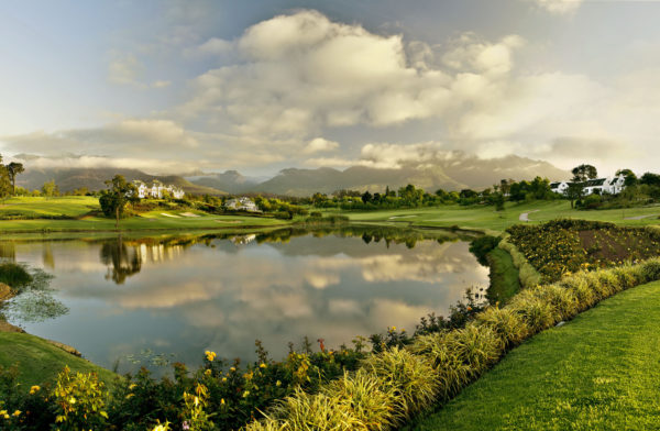 Out-Of-Bounds_Fancourt_golfbana